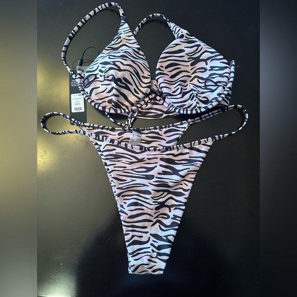 NWT Fashion Nova Animal Print 2 Piece Thong Bikini Set Sz XL Pink/Black - Picture 2 of 5